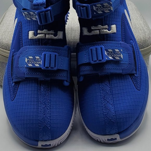 Nike Lebron Soldier XIII SFG TB Boys Size 5 NEW - Picture 6 of 9